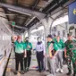 Bupati Jember Hendy Siswanto memberangkatkan peserta Tajamtra 2022 dengan menggunakan transportasi kereta api di Stasiun Jember (Istimewa)