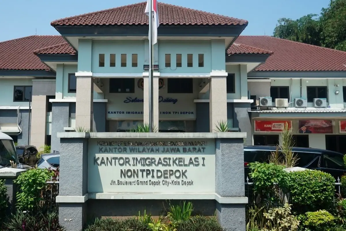Kantor Imigrasi Kelas I Non TPI Kota Depok yang berada di kawasan perkantoran pelayanan publik, GDC, Depok. (Liputan6.com/Dicky Agung Prihanto)