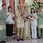 Momen Pernikahan Pebulungtangkis Shesar Hiren Rhustavito dan Mitha Hardiyanti. (Sumber: Twitter/@ainurohman)