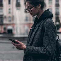 Menghentikan kebiasaan stalking./Copyright pexels.com/@elijahsad