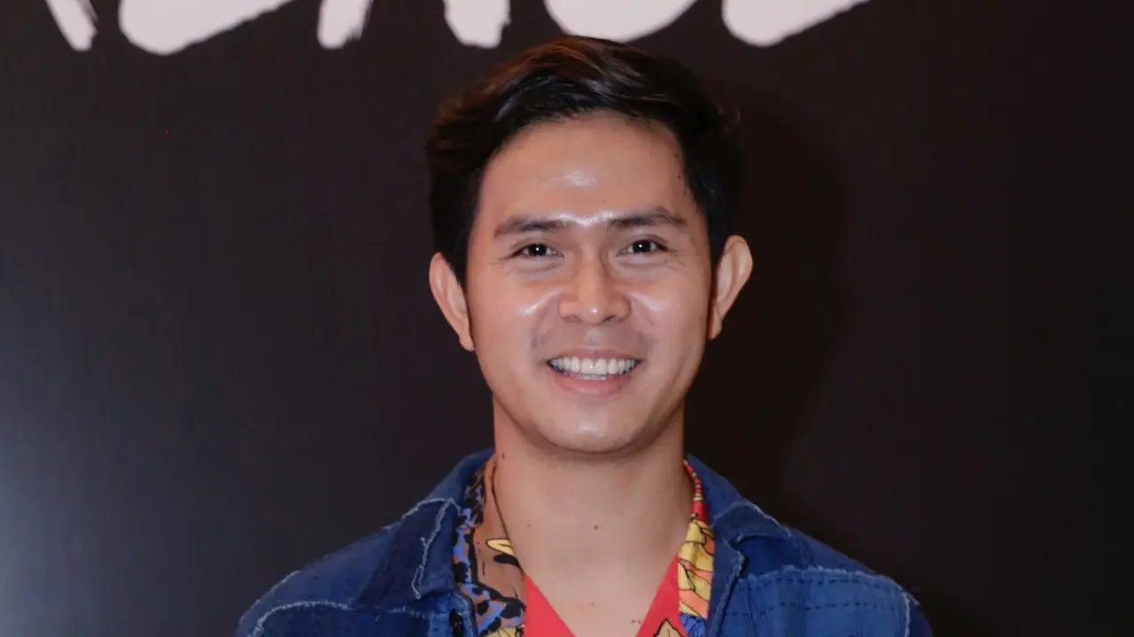 Cakra Khan
