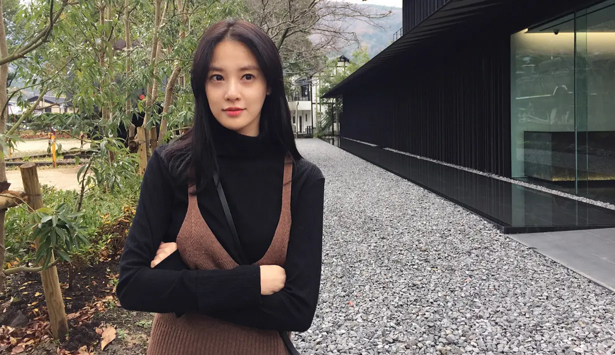 Lee Joo Yeon berusia satu tahun lebih muda dari G-Dragon. (Foto: instagram.com/jupppal)