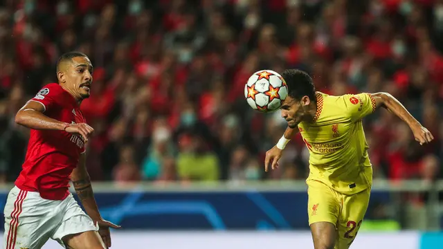 Foto: Aksi Gemilang Luis Diaz Saat Bawa Liverpool Benamkan Benfica di Perempatfinal Liga Champions