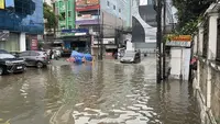 Banjir Rendam Benhil Jakpus, Tinggi Air Selutut Orang Dewasa
