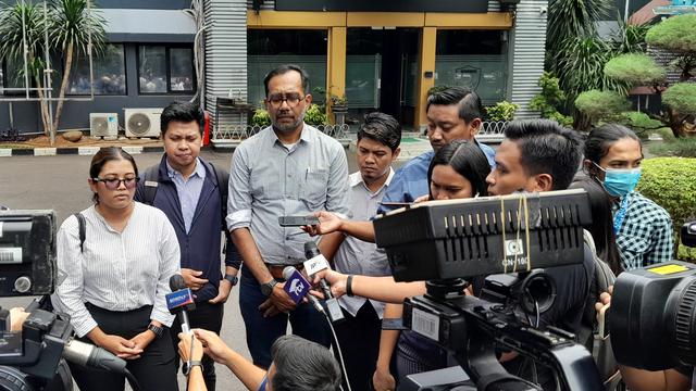 Direktur Lokataru Haris Azhar dan Koordinator Kontras Fatia Maulidiyanti
