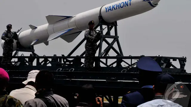 TNI Pamer Kekuatan di HUT TNI ke-69