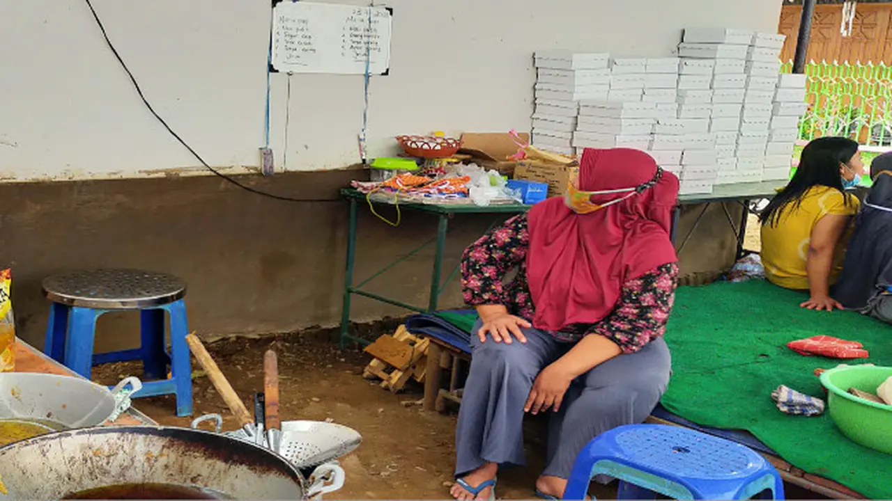 Warga Bantu Warga, Dapur Umum Swadaya Dukung Pasien Isoman Covid-19 di Malang