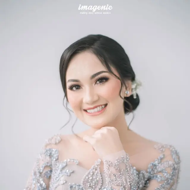 6 Potret Lita Hutami Tunangan Ibnu Wardani, Seleb TikTok yang Curi Perhatian