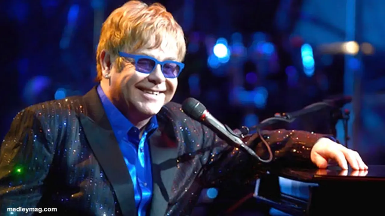 elton-john-130610b.jpg