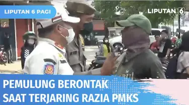 Petugas Satpol PP Jakarta Timur pada Rabu (20/07) sore menggelar razia PMKS. Dalam operasi ini, petugas sempat mendapat perlawanan dari para PMKS. Pemulung ini terus menolak untuk dibawa ke mobil dinas sosial.