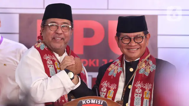 Kenakan Pakaian Khas Betawi, Pramono Anung dan Rano Karno Daftar Pilgub Jakarta