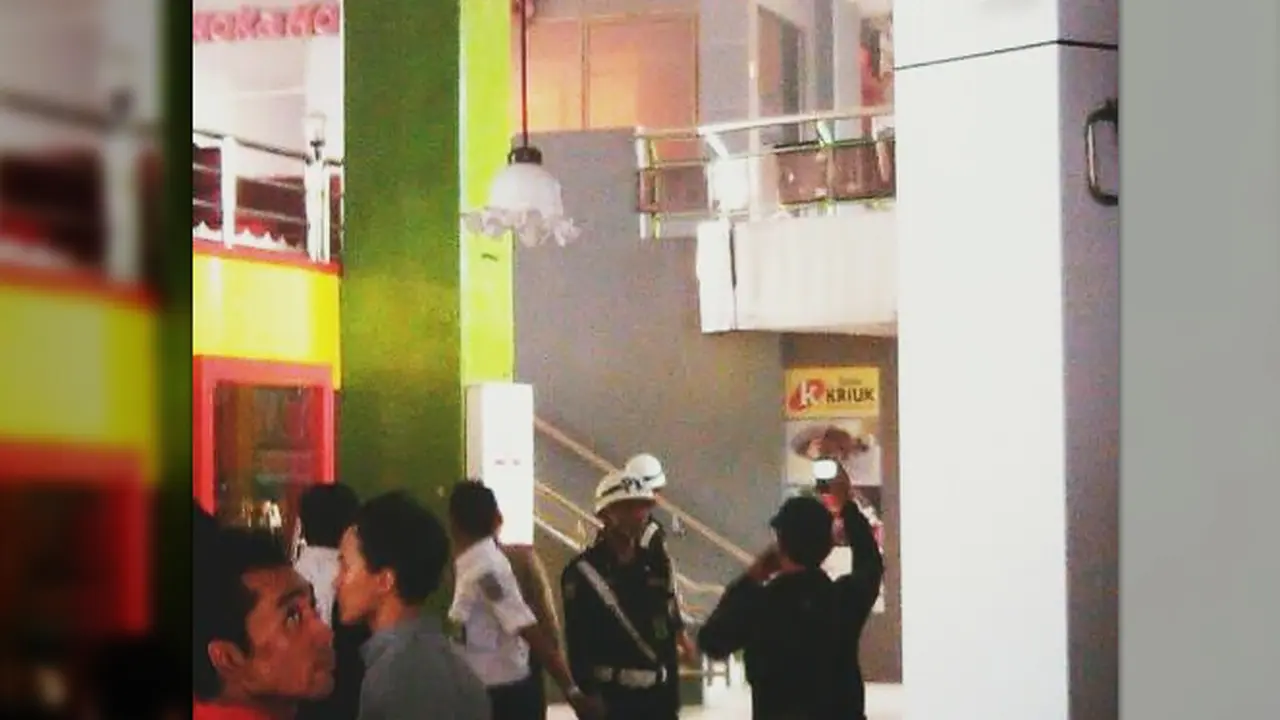 gambir-terbakar-5-131227b.jpg