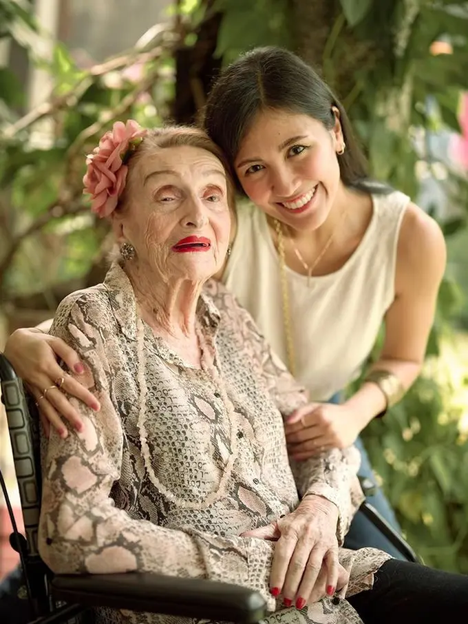 Nenek Sharena Gunawan (Instagram/mrssharena)