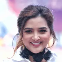 Memiliki dua anak kecil membuat Ashanty repot. Arsy dan Arsa yang baru berumur tiga bulan dan dua tahun butuh perhatian lebih. Berbeda dengan Aurel dan Azriel, dua anak pernikahan Anang dan Krisdayanti. (Adrian Putra/Bintang.com)