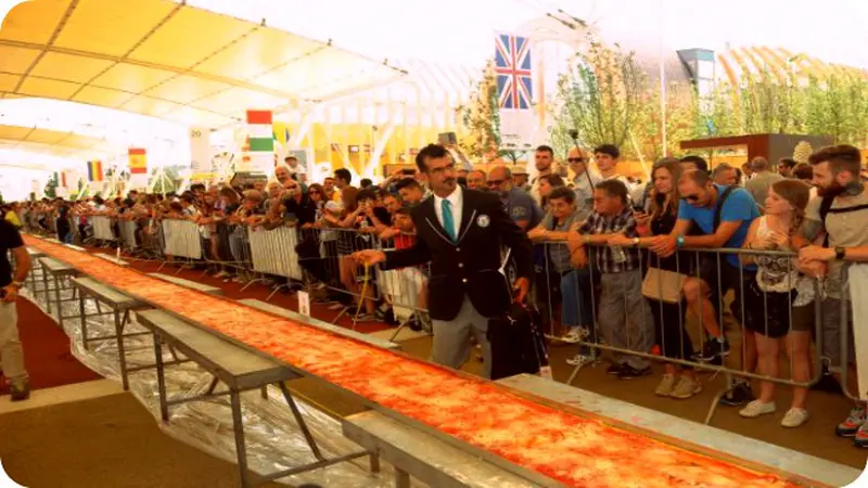 Rekor Baru Pizza Terpanjang di Dunia