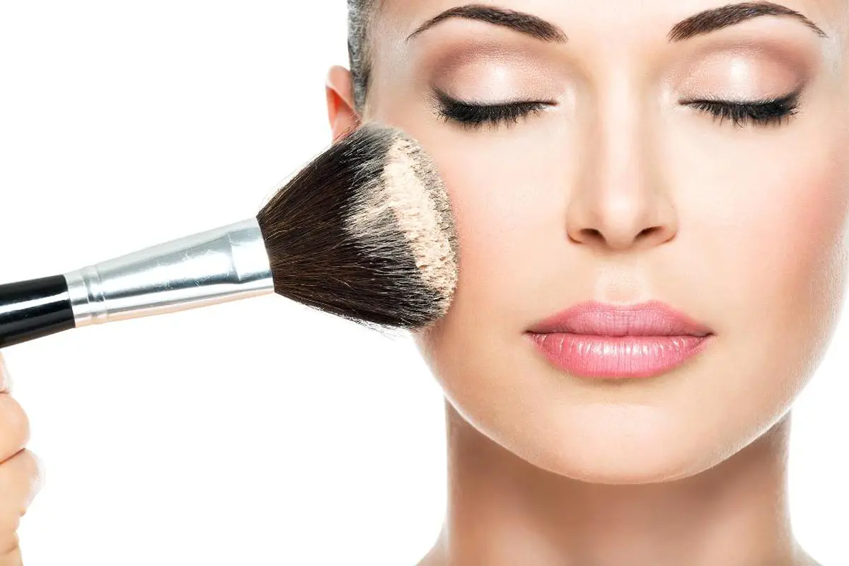 Ini 5 Masalah Tidak Menghapus Make Up Sebelum Tidur