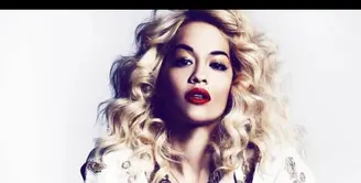 Jumat (5/6), Rita Ora menghibur pelanggan setia Hotel Sultan, bagaimana penampilan penyanyi RnB asal Inggris tersebut?