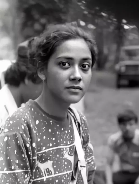 Potret kecantikan Lydia Kandou saat masih muda.  Tidak sedikit melihat potret berikut, netizen menyebutnya mirip pemeran asal India Kajol. Itulah beberapa potret masa muda Lydia Kandou yang dihimpun dari berbagai sumber. [Facebook @Sakang Prabu]