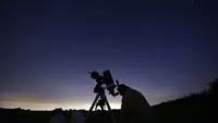 Fenomena Astronomi Agustus 2026: Gerhana Matahari hingga Hujan Meteor