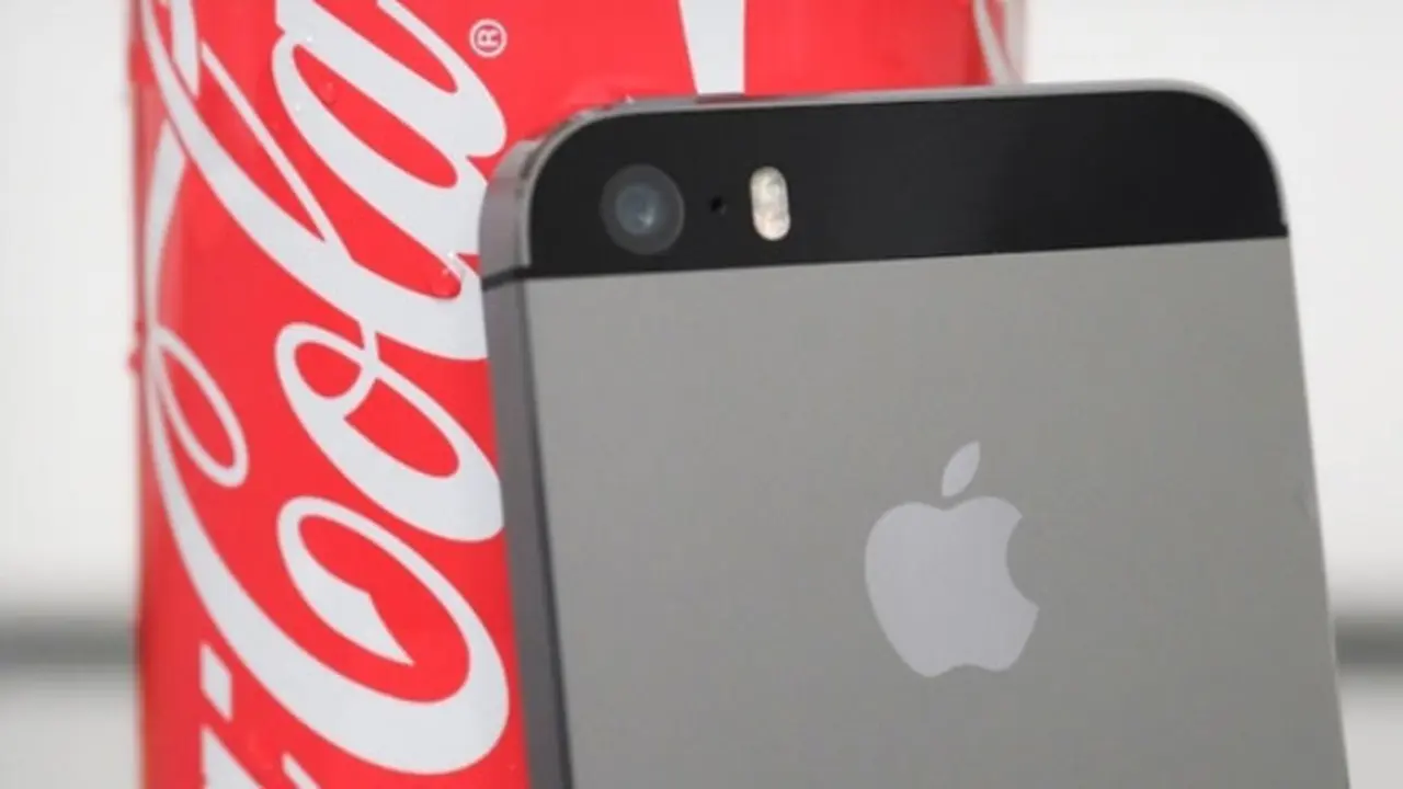 iphone-5-131001b.jpg