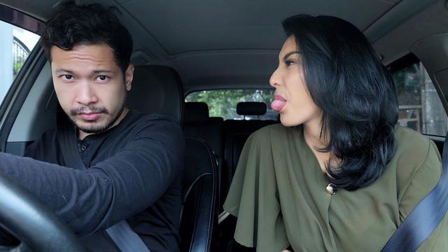 [Bintang] Tyas Mirasih dan Suami