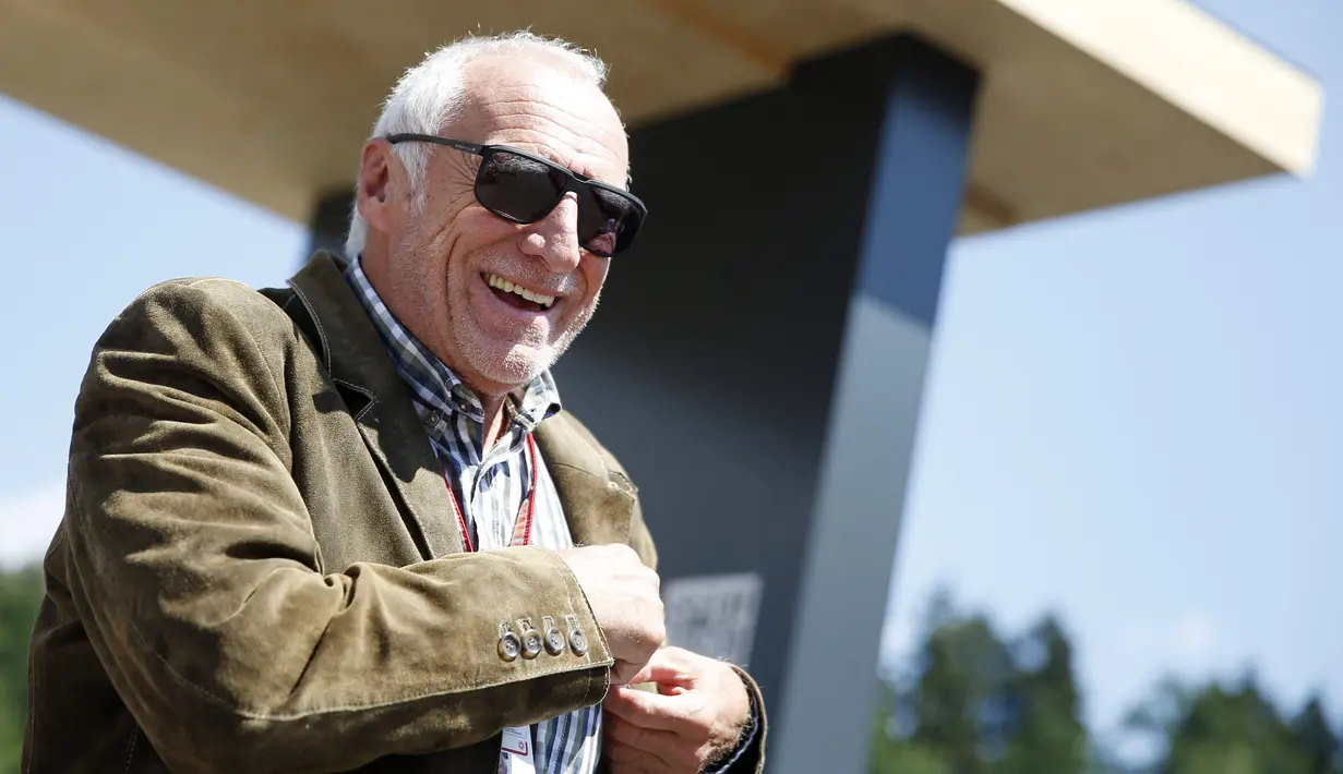 Pemilik RB Leipzig dan RB Salzburg yakni Dietrich Mateschitz tak kalah kaya dari bos-bos klub sepak bola lainnya. Kekayaan pengusaha asal Austria ini mencapai 16 miliar pounds atau Rp288,2 triliun. (AFP/Erwin Scheriau)