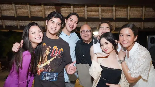 6 Potret Kedekatan Alyssa Daguise dan Keluarga Al Ghazali, Disukan Nikah Siri