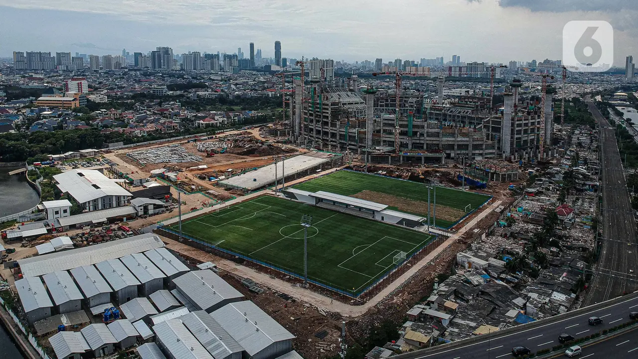 FOTO: Pandangan Udara Lapangan Latih Jakarta International Stadium