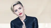 Tindakan yang dilakukan Miley Cyrus dianggap di luar batas. Miley Cyrus beranggapan narkotika dan obat-obatan terlarang sebagai penenang.