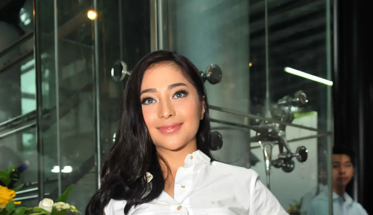Nikita Willy di Preskon film Total Chaos (Nurwahyunan/bintang.com)