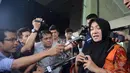 Keduanya diperiksa terkait kasus dugaan pemerasan dalam pengurusan izin surat pernyataan pengelolaan lingkungan (SPPL) atas nama PT Tatar Kertabumi di Kabupaten Karawang.(Liputan6.com/Miftahul Hayat)