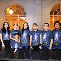 Selama ini The Virgin memang banyak dikenal dalam dunia musik, ternyata mereka juga sudah akrab dalam dunia akting dan perfilman. Dikabarkan vakum sementara, Mitha dan dara The Virgin bermain di Film The Promise. (Adrian Putra/Bintang.com)