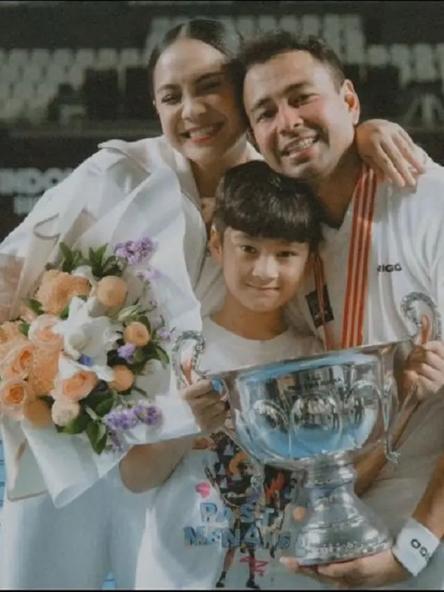 Raffi Ahmad - Nagita Slavina (Foto: Instagram/@chevirgo)