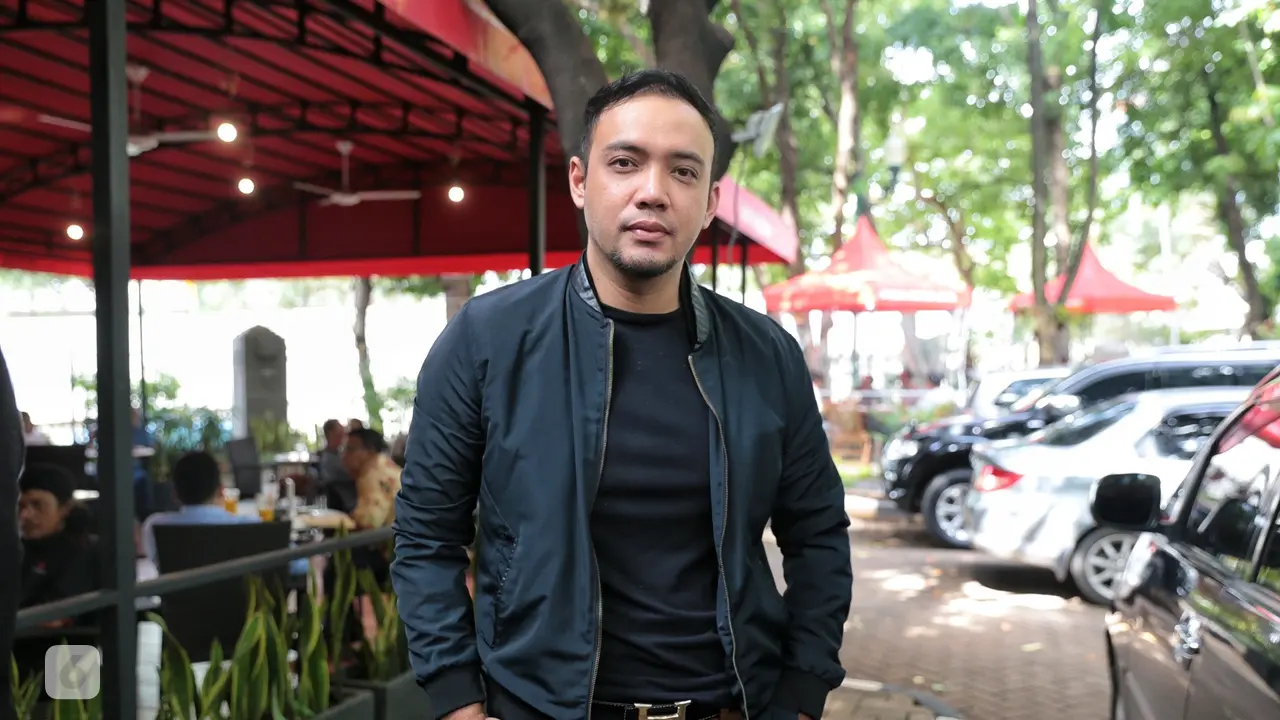 [Bintang] Sandy Tumiwa