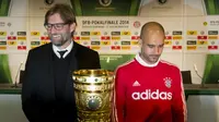 Klopp Sebut Guardiola Ingin Sapu Bersih Gelar Bersama Man City