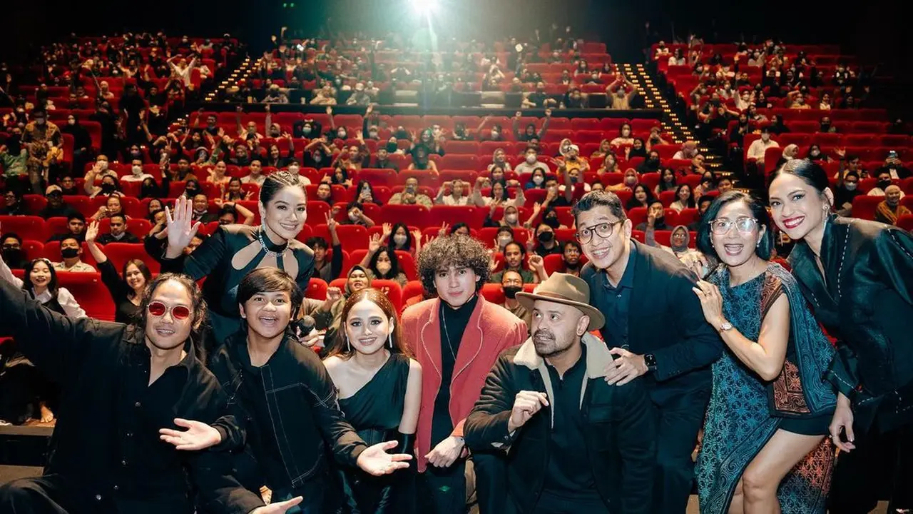 6 Potret Gala Premiere Jailangkung: Sandekala, Diangkat dari Mitos di Masyarakat