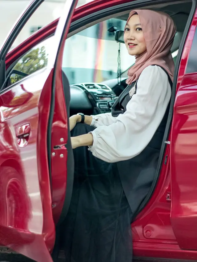 Fea Rini (https://www.instagram.com/p/CUJTrtcpXQO/)