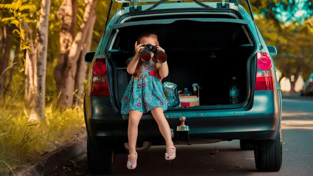 Solusi Praktis Menjaga Mood Anak dengan Travel Kit di Tengah Kemacetan Saat Road Trip