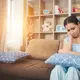 Baby blues biasanya muncul pada minggu pertama setelah persalinan dan bisa berlangsung hingga dua minggu.  (foto/dok: freepik/jcomp)