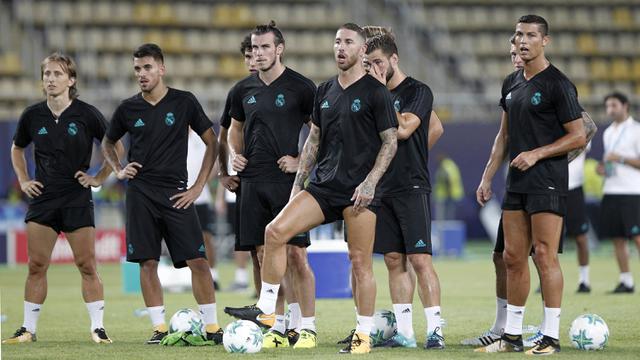 FOTO: Cristiano Ronaldo Bersiap Hadapi Manchester United