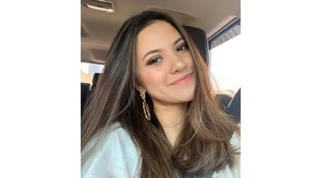 Biasa Tampil Natural, Ini 6 Potret Marsha Aruan dengan Makeup Tebal