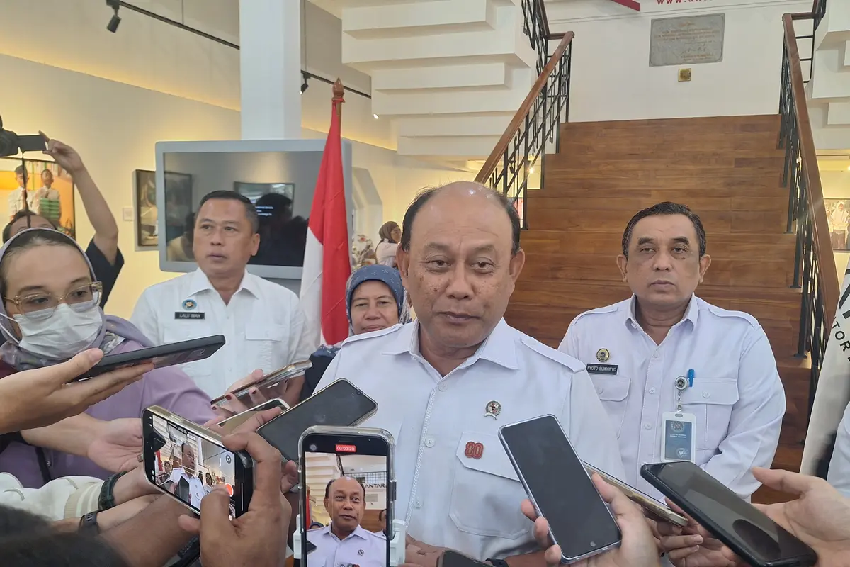 Kepala Badan Gizi Nasional, Dr. Ir. Dadan Hindayana, menyebutkan bahwa transformasi restoran menjadi dapur gizi mampu menyediakan ribuan porsi makanan sehat bagi anak sekolah dan ibu hamil setiap harinya. (Foto: Adinda Retno Aryani/Liputan6.com)