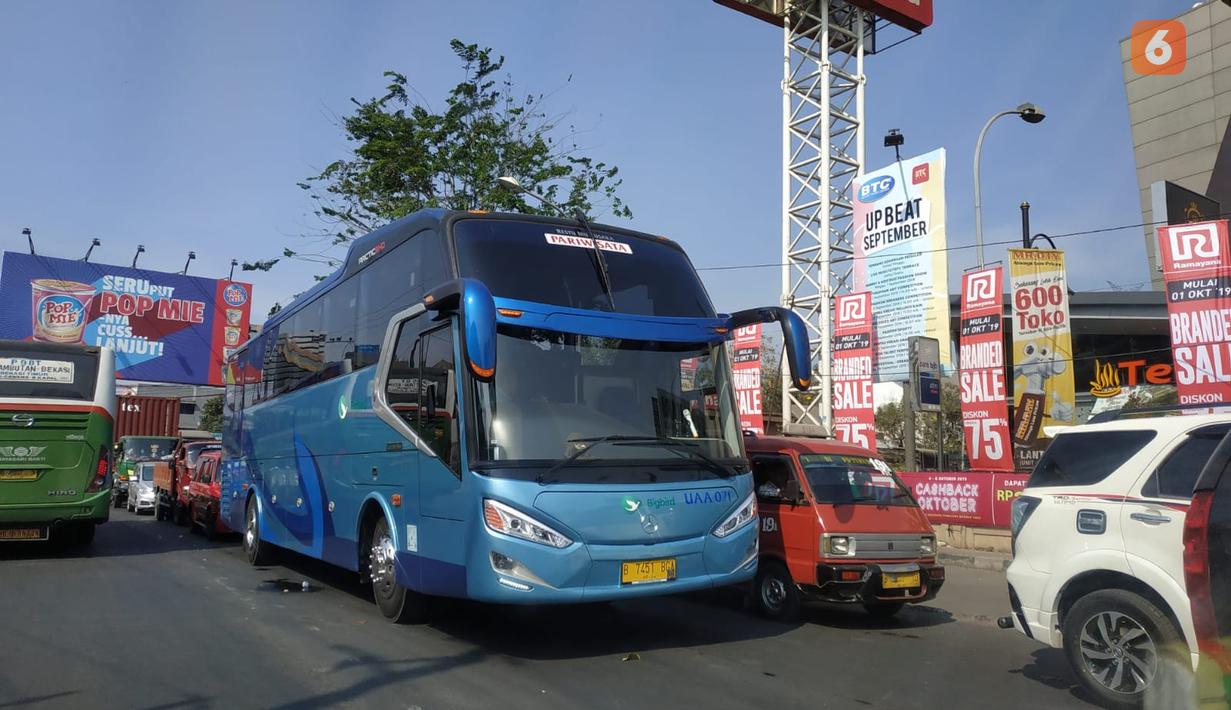 Restu Ibu Arctic SHD milik PO Big Bus.