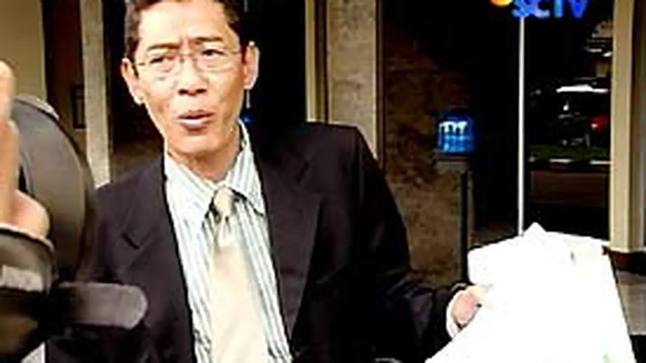 040205aAdrian.jpg