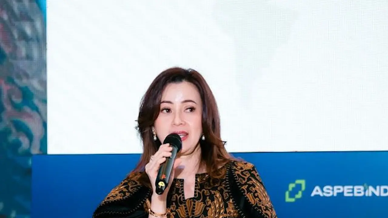 Wakil Direktur Utama Bank Mandiri Alexandra Askandar