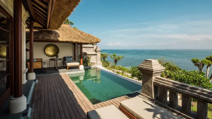 Sensasi Menginap di Resor Mewah Four Seasons Bali Jimbaran Bay dengan Infinity Pool dan Pemandangan Laut