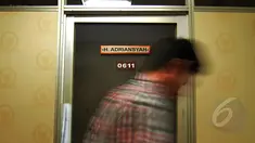 Suasana ruangan anggota Fraksi Partai PDI-P Adriansyah di lantai 6 gedung Nusantara I, Kompleks Parlemen, Senayan, Jakarta, Jumat (10/4/2015). Anggota Komisi IV DPR Adriansyah ditangkap KPK di Sanur, Bali. (Liputan6.com/Andrian M Tunay)