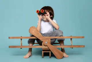 Beberapa manfaat yang didapat jika anak bermain sendiri. (foto: mdjaff/freepik)