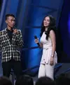 Juara 1 Stand Up Comedy Academy, Cemen, rupanya selama ini mengidolakan sosok pedangdut cantik Zaskia Gotik. Ketika malam final pada Jumat (13/11/2015) lalu pun ia kedatangan Zaskia Gotik di atas panggung. (Nurwahyunan/Bintang.com)