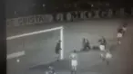 Highlights Final Piala Eropa tahun 1960 antara Uni Soviet vs Yugoslavia yang berakhir dengan skor 2-1. Uni Soviet menjadi pemenanng pertama turnamen Piala Eropa tersebut.